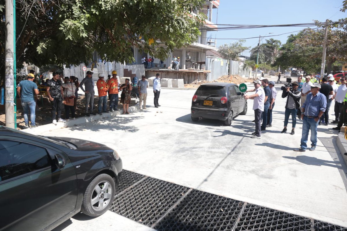 Con la reapertura de los tramos viales mejora la movilidad en el norte de Barranquilla.