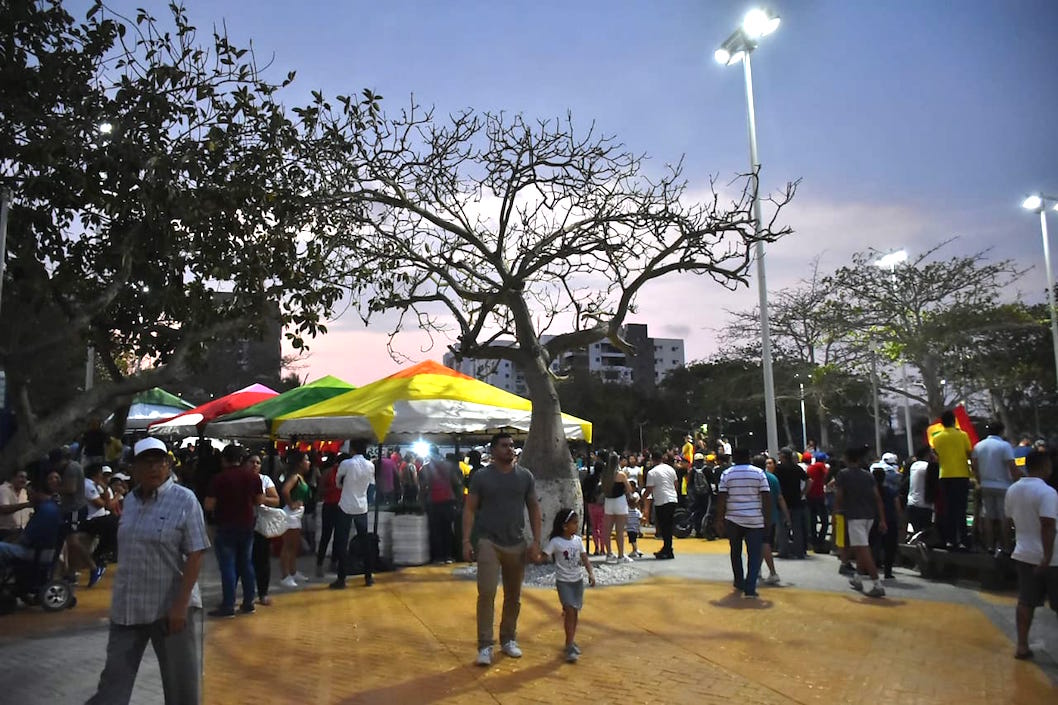 El Parque Venezuela cuenta ahora con una excelente iluminación.