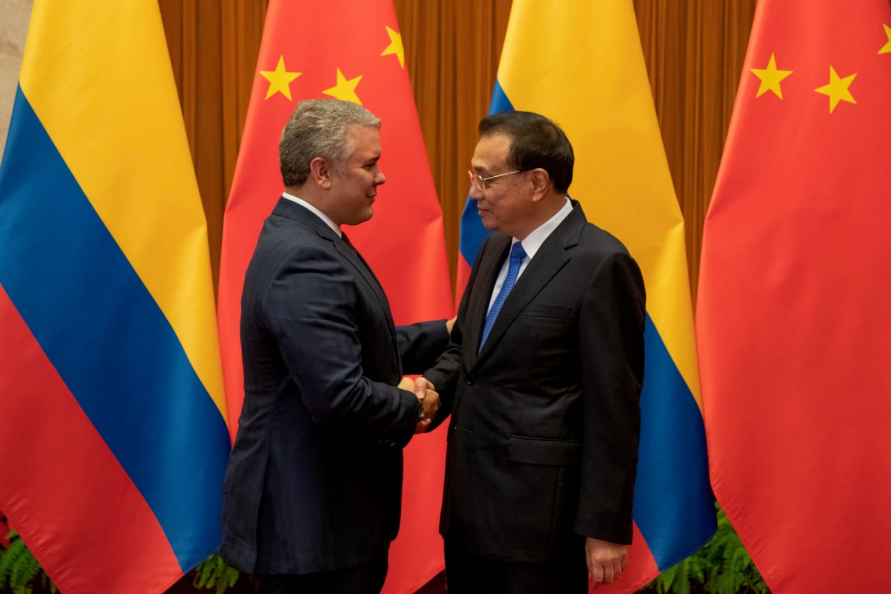 Durante su visita de Estado a la República Popular China, el Presidente Iván Duque se entrevistó este miércoles en Beijing con el Primer Ministro del país asiático, Li Keqiang.  