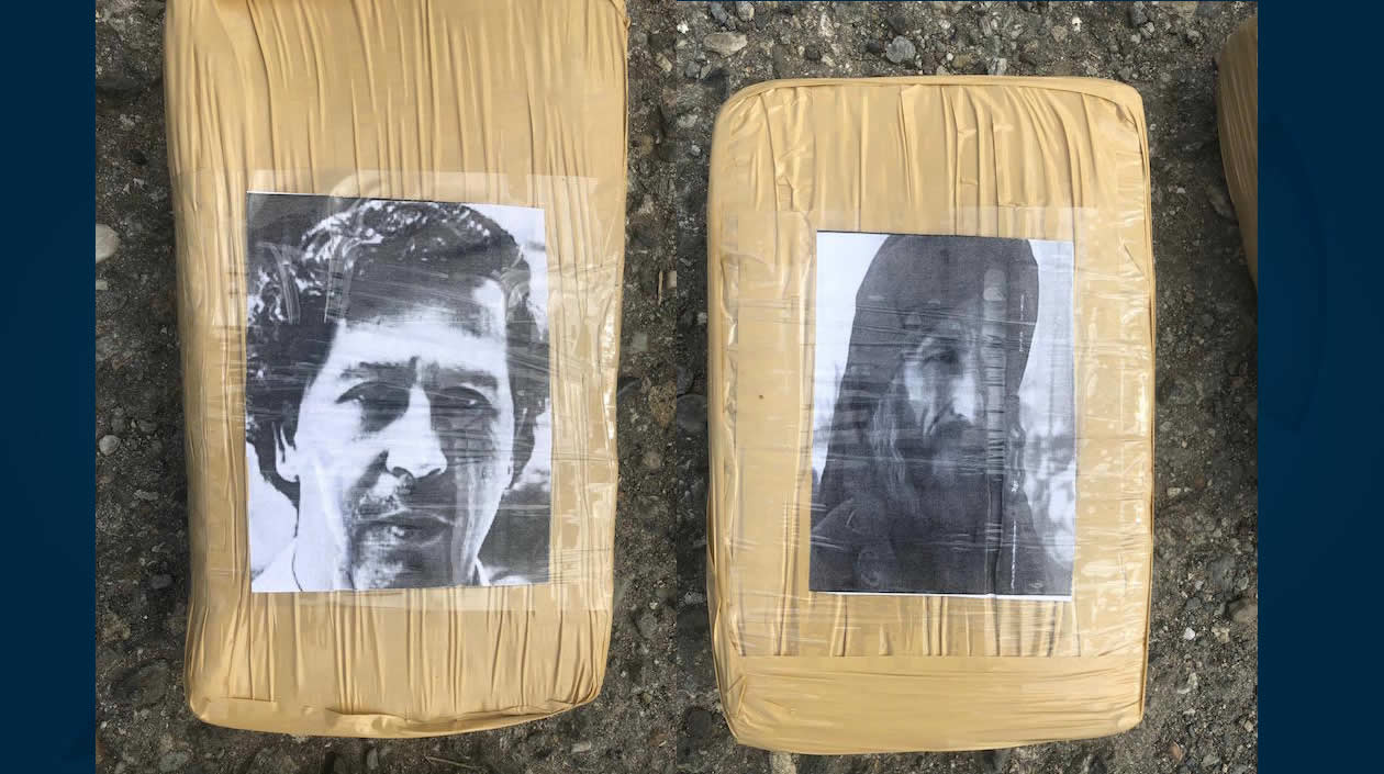 Las imágenes de Pablo Escobar y Bin Laden en el cargamento incautado.