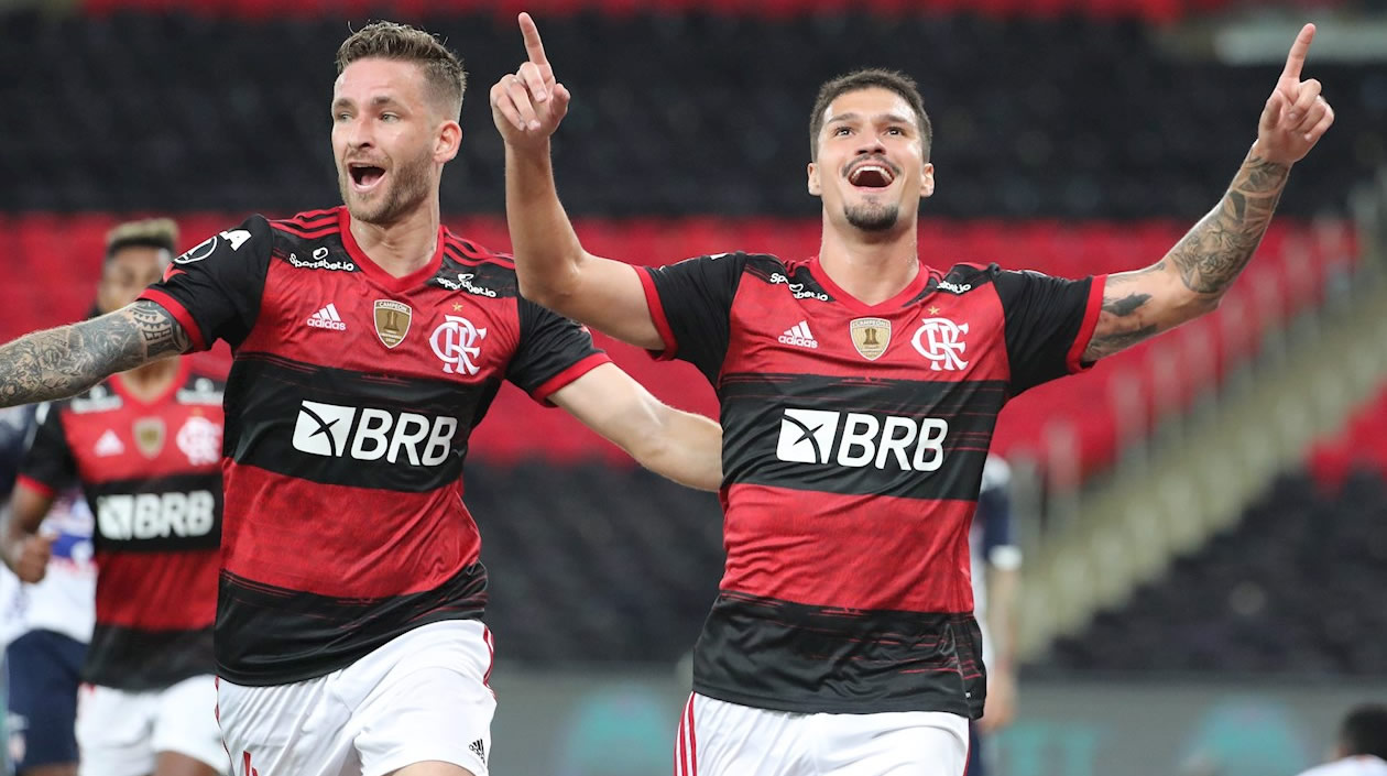 Matheus Soares de Flamengo celebra un gol