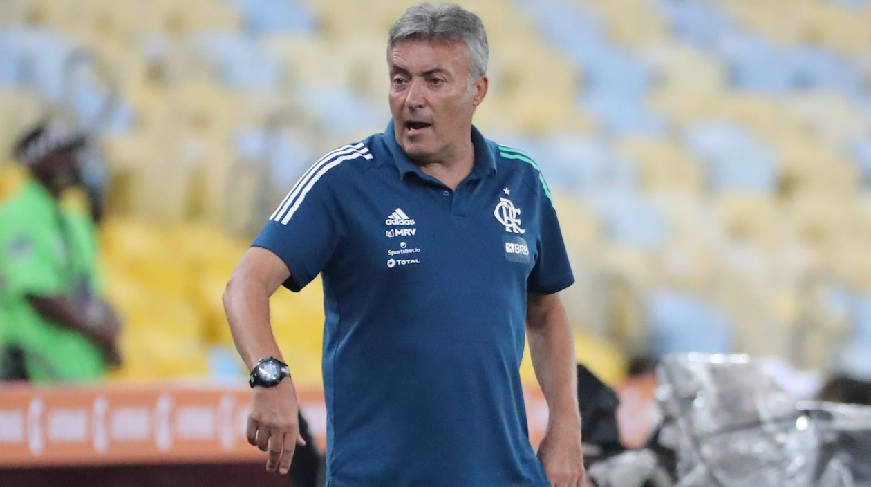 El entrenador de Flamengo Domenec Torrent dirige hoy