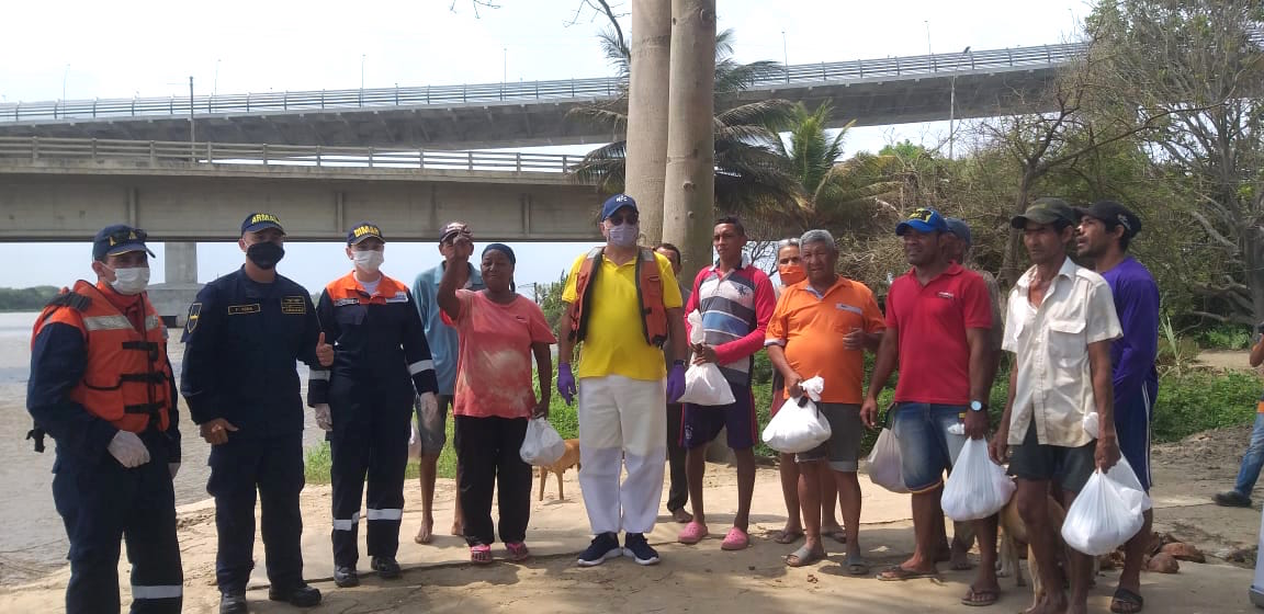 La Dimar también estuvo presente en la entrega de ayudas en los islotes del Río Magdalena.