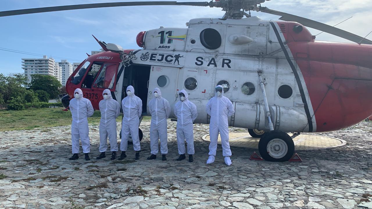 Un helicóptero con medidas de bioseguridad trasladó el cuerpo del gobernador indígena hasta la Sierra Nevada de Santa Marta.