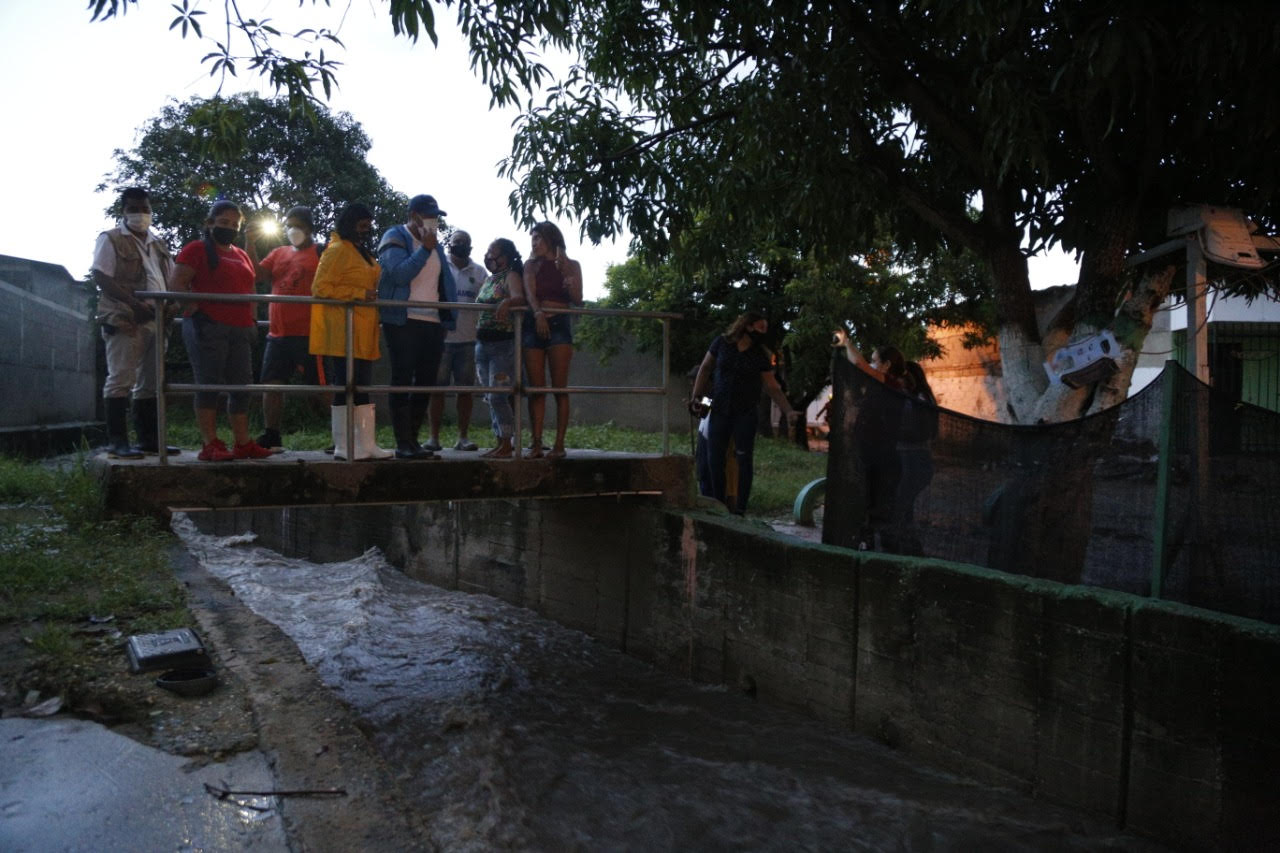 Emergencia por desbordamientos de arroyos en Malambo.