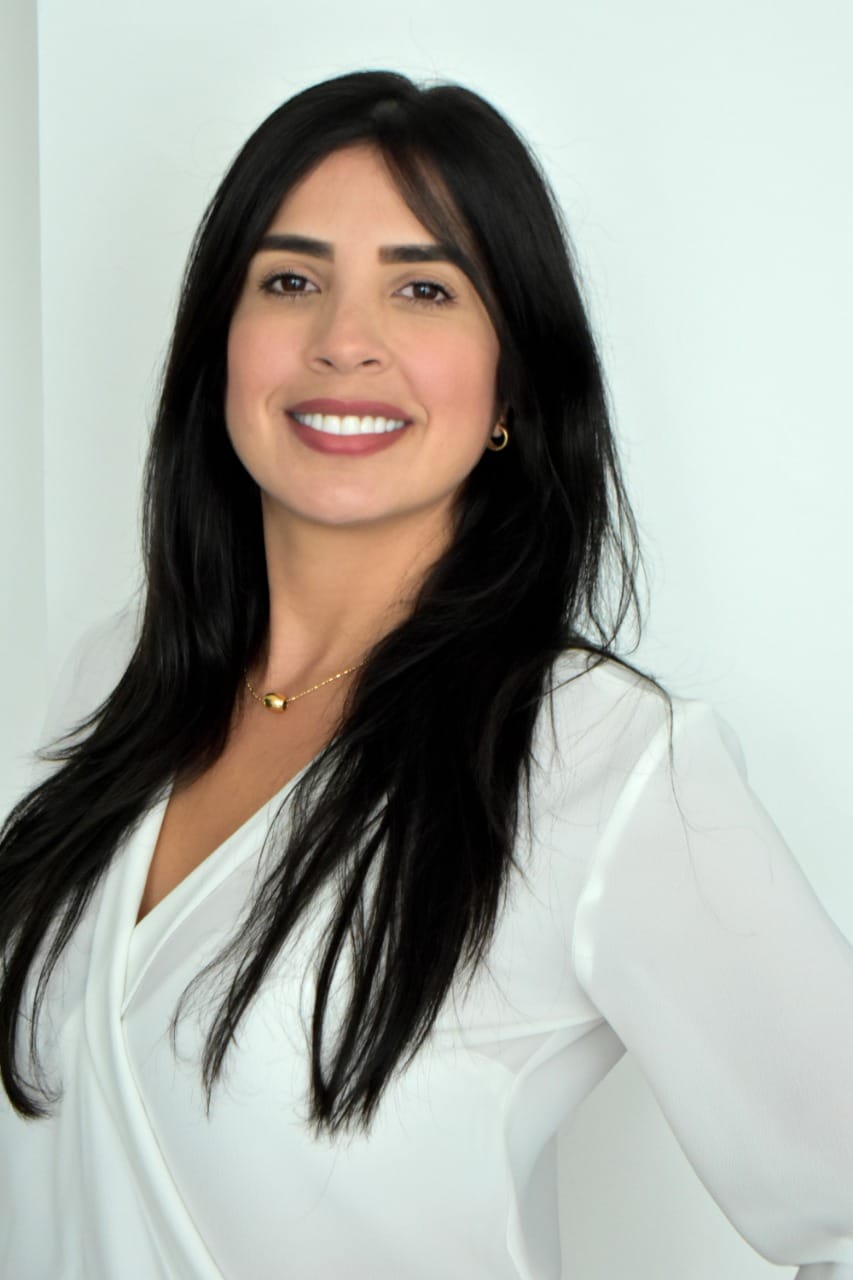 Lisa Urquijo, gerente de Ortovital