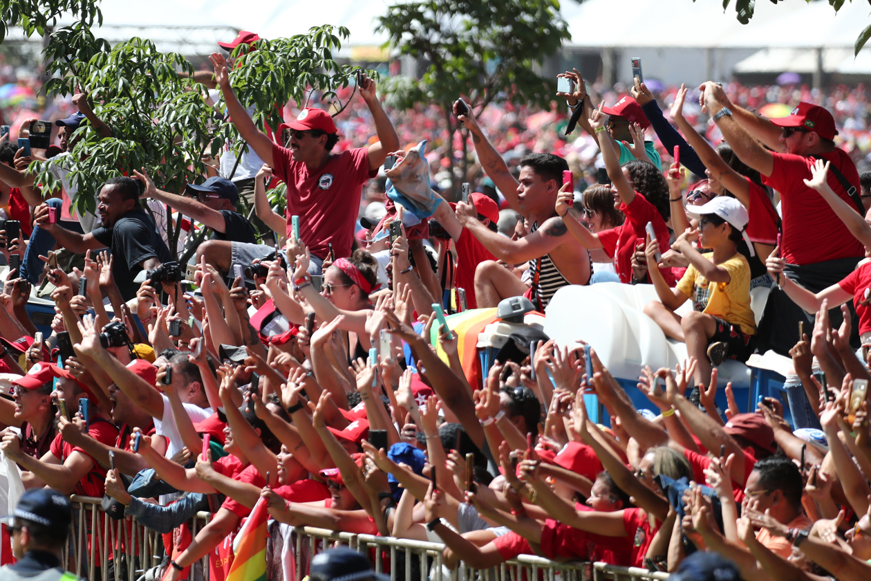 Lula jura como nuevo presidente de Brasil