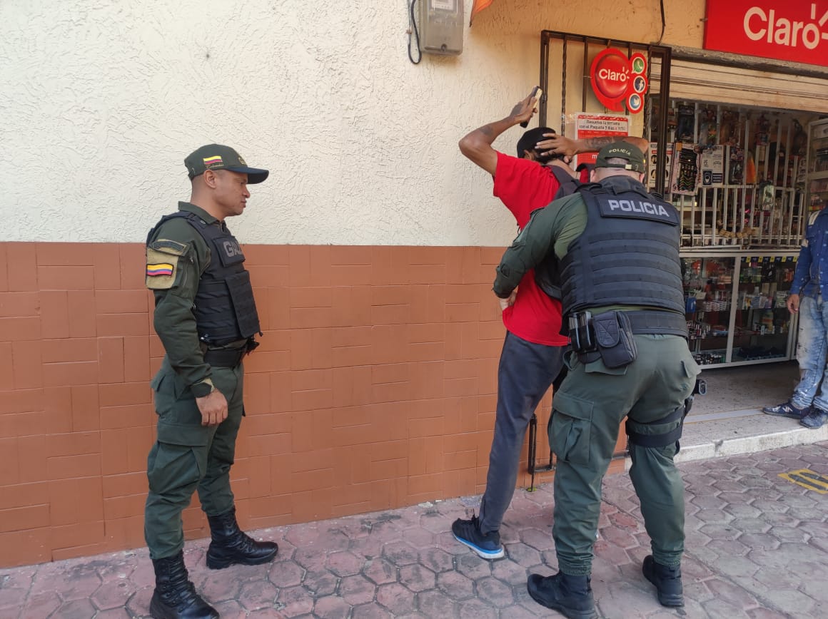 Gaula de la Policía realiza toma en Soledad.