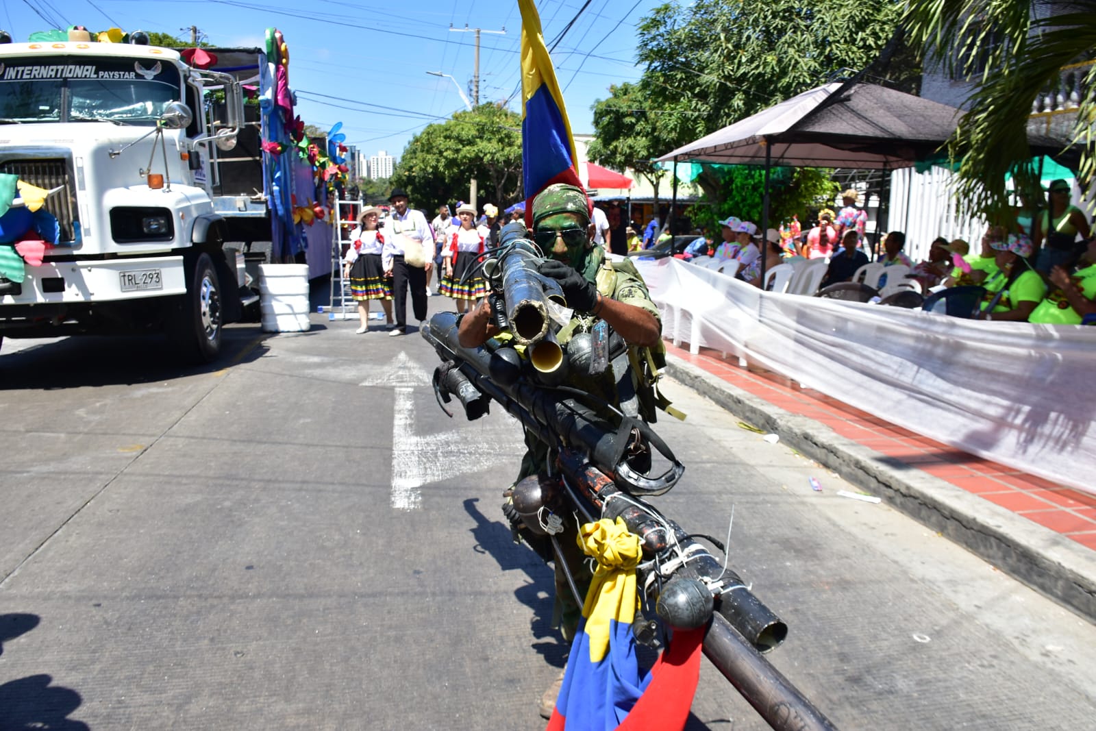 Comando Ché, disfraz individual de Víctor Hugo Bariss.