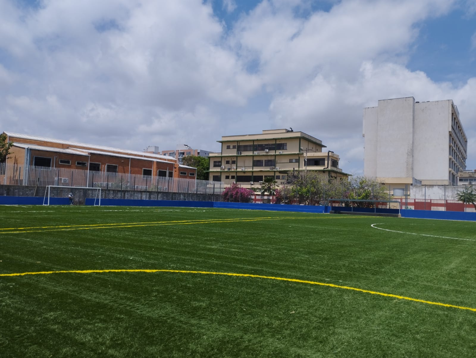 Cancha múltiple del barrio San Isidro.