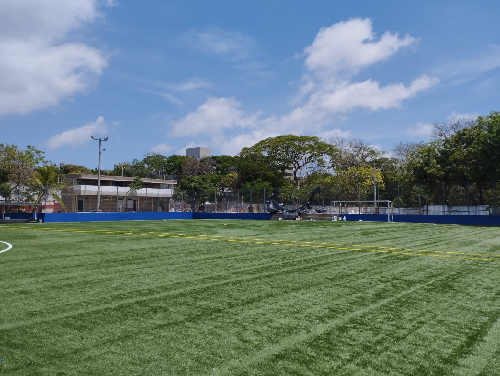 Cancha múltiple del barrio San Isidro.