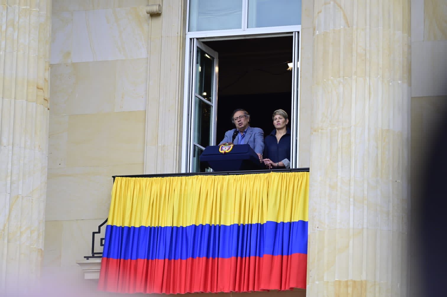 El Presidente Gustavo Petro y la Primera Dama, Verónica Alcocer.