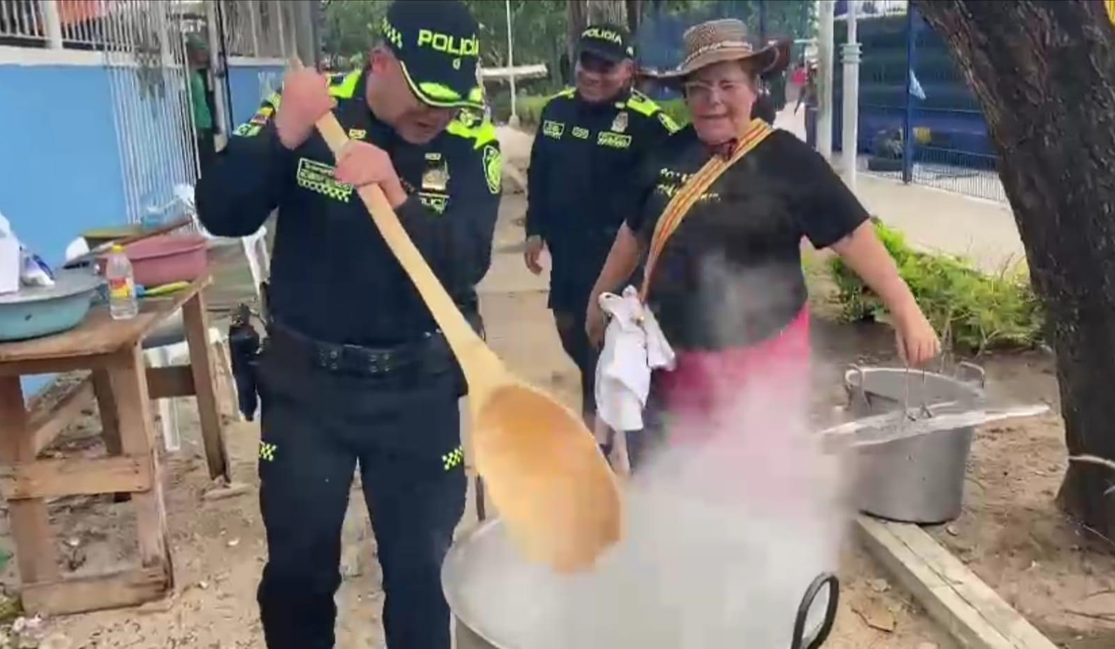 Campaña cívico policial en Villa San Carlos