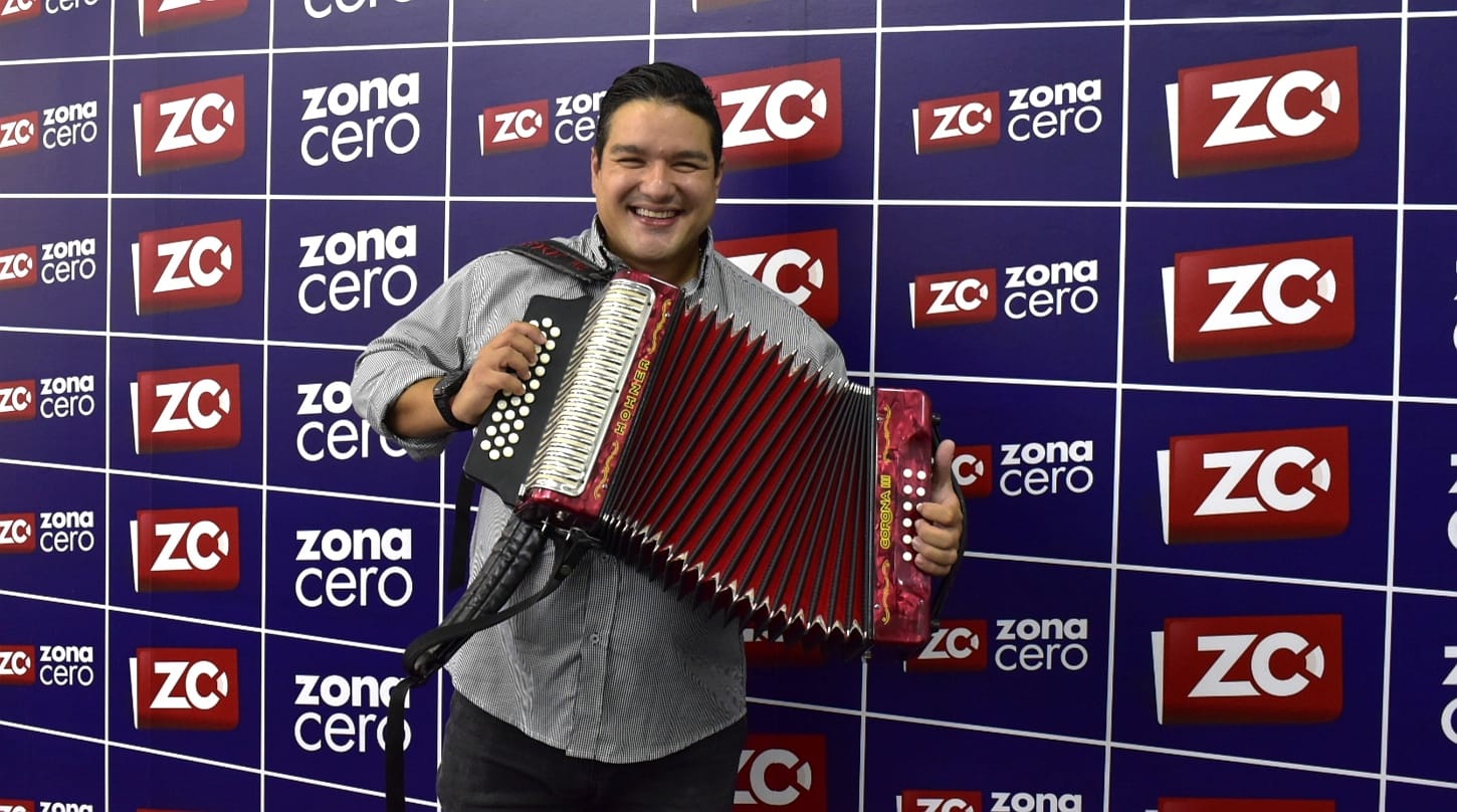 Rodolfo de Lavalle, cantante y acordeonero