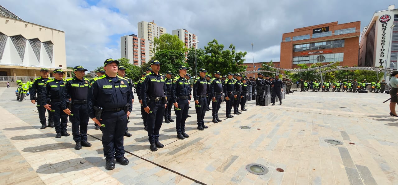 Participan varias especialidades operativas de la Policía.