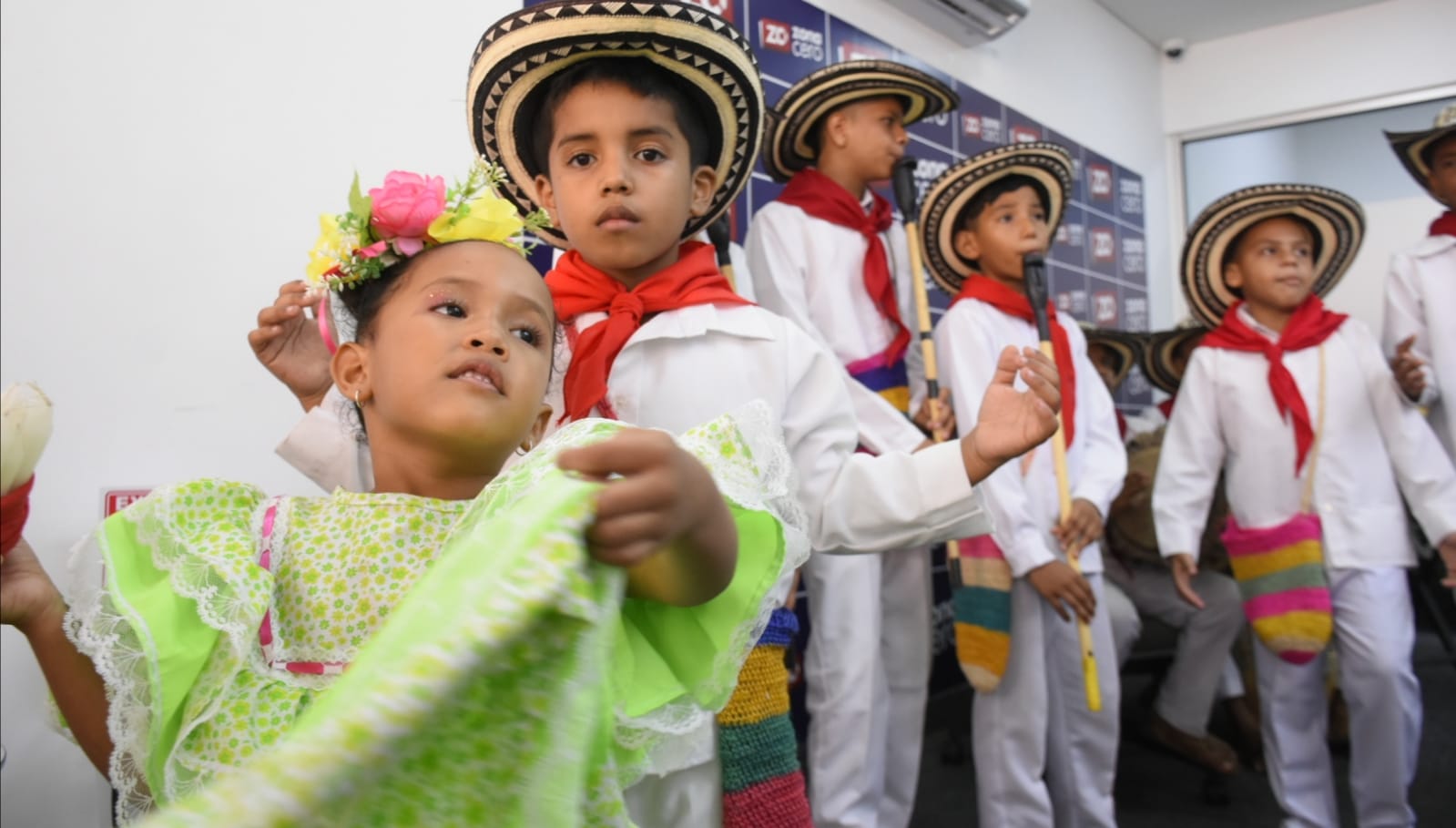 Niños de la escuela Hacedores Ancestrales