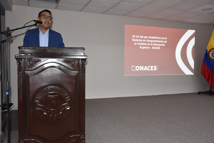 Dr. Kenny Jesús García Elguedo, Coordinador de la Sala Coordinadores de la CONACES y Coordinador de la Sala de Trámites Institucionales.