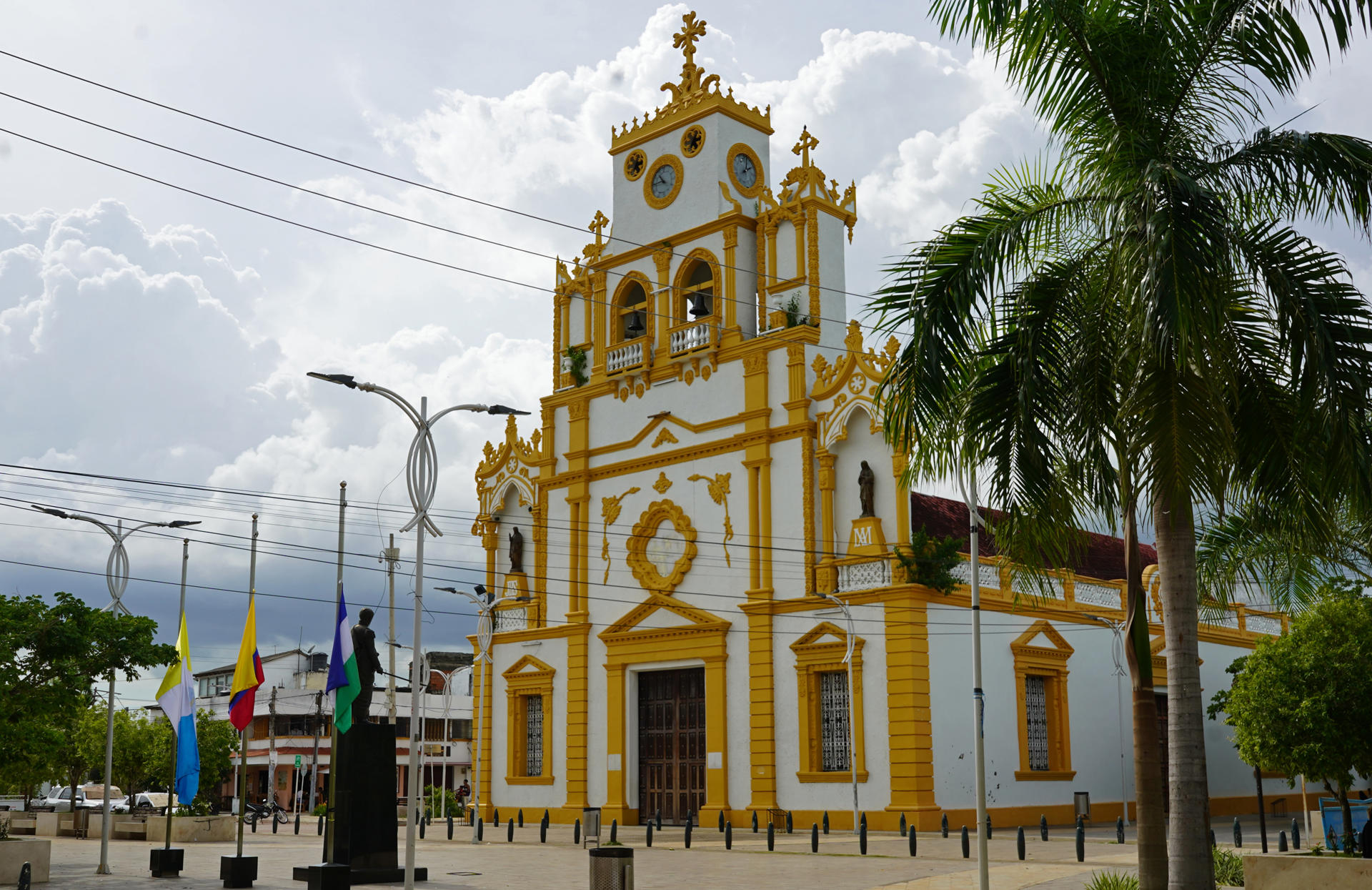 Plaza de Santa Cruz de Lorica, el pueblo natal del cirujano Edwin Arrieta