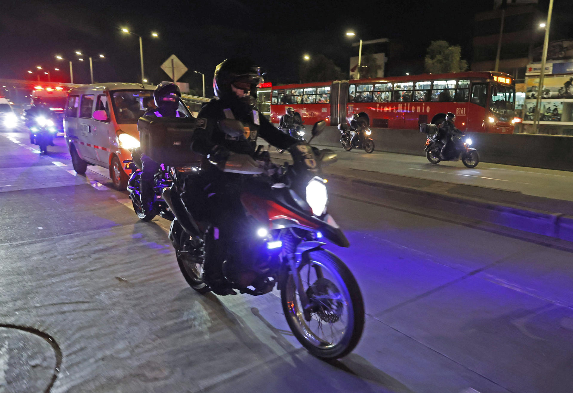 Grupo de motociclistas en Bogotá. 