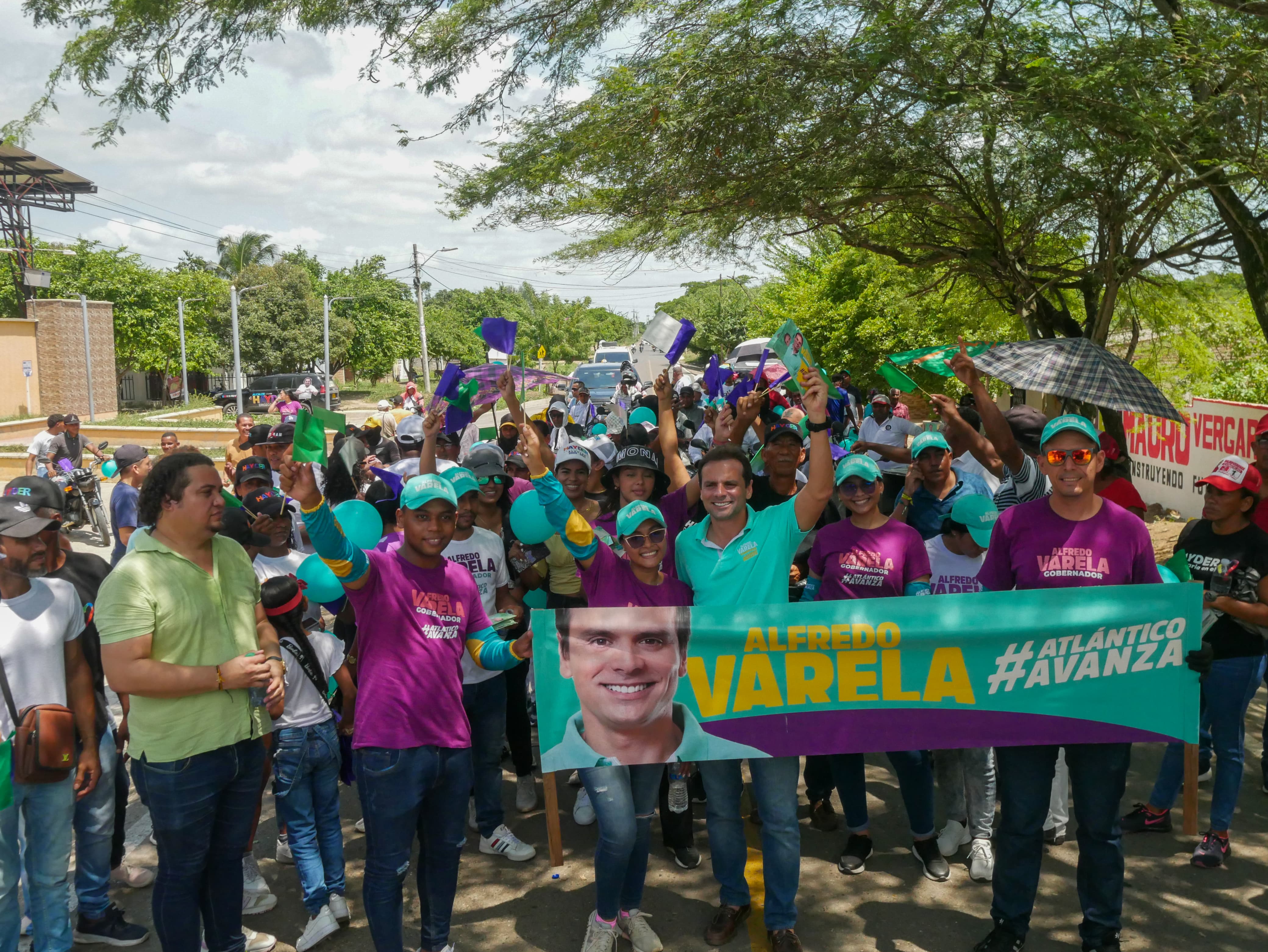 La caravana de Alfredo Varela en Leña, Candelaria