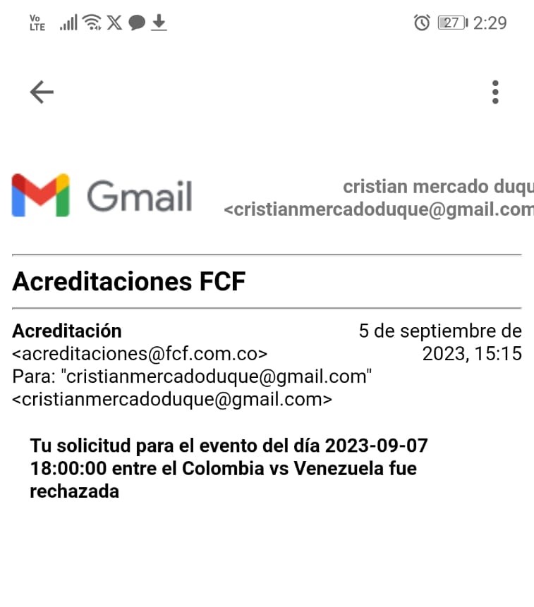 Solicitud negada al reportero gráfico Cristian Mercado.