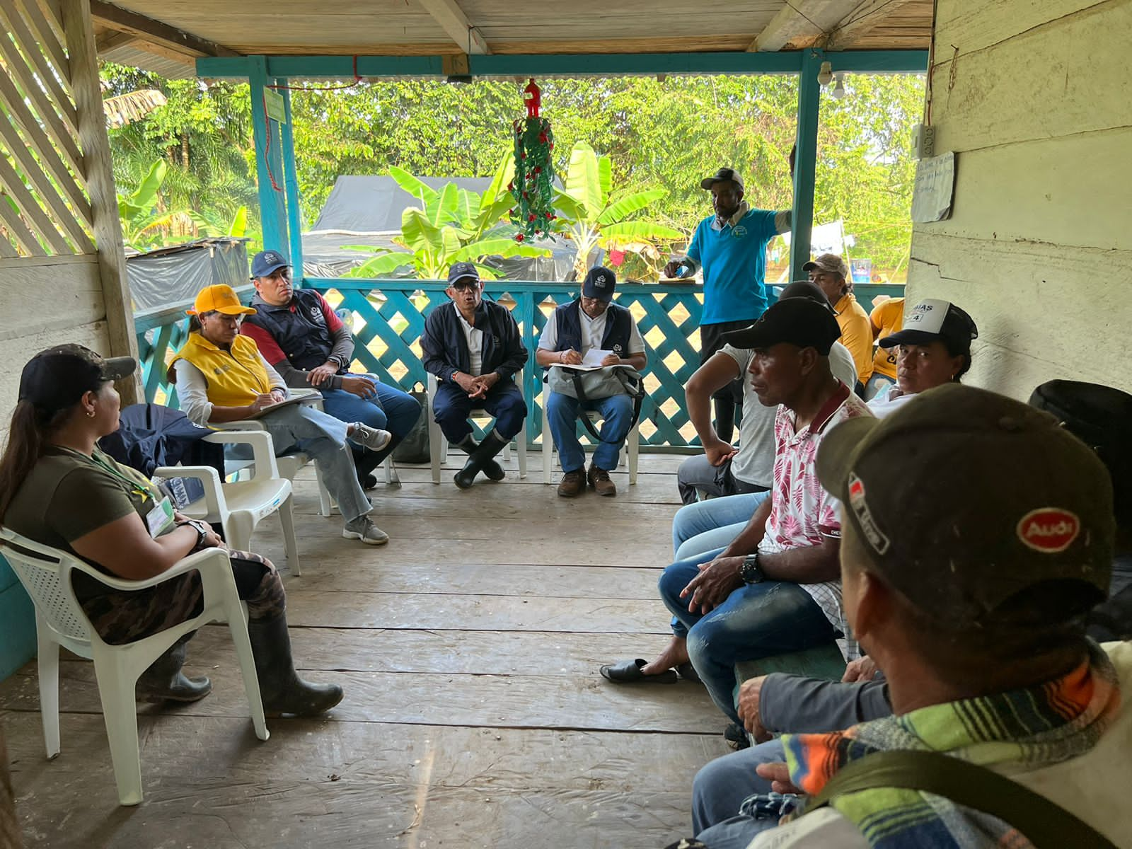 Reuniones entre habitantes de Bocas del Manso y la Defensoría del Pueblo.