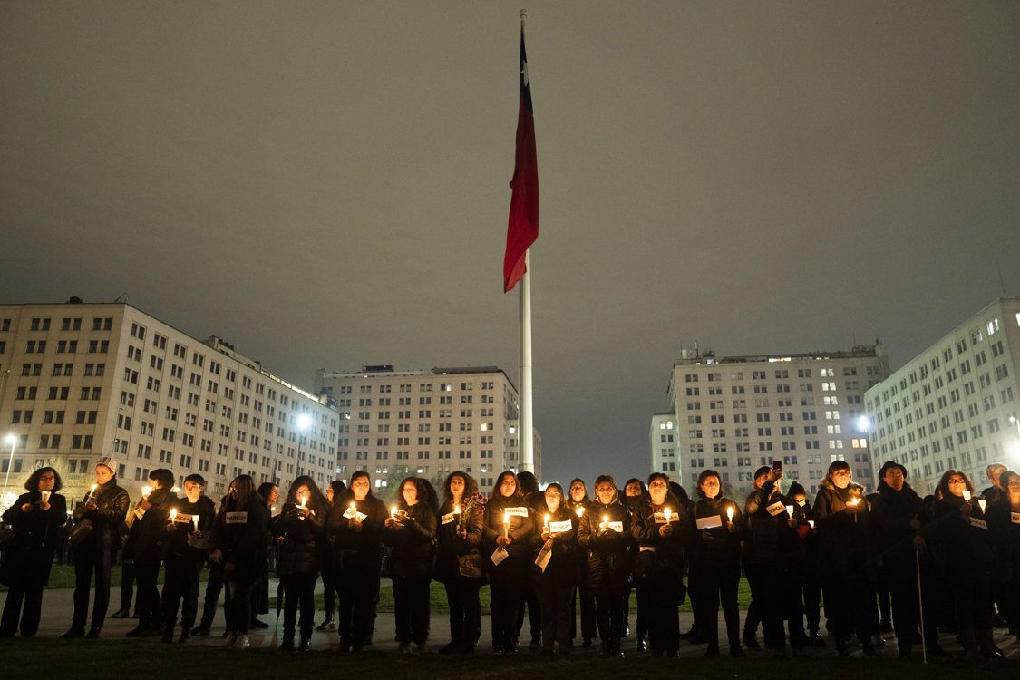 Velatón en conmemoración de los 50 años del golpe de estado