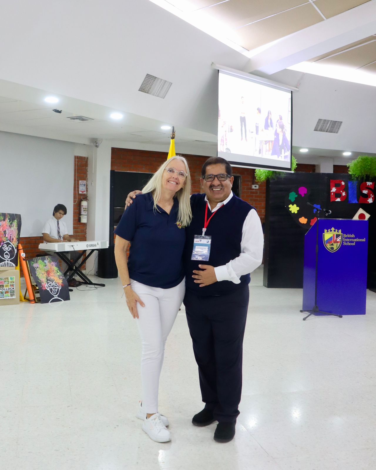 Rectora del Colegio Británico, Jeannette Rinkel y Luis Rivas Garzón, Director Ejecutivo de AACBI.