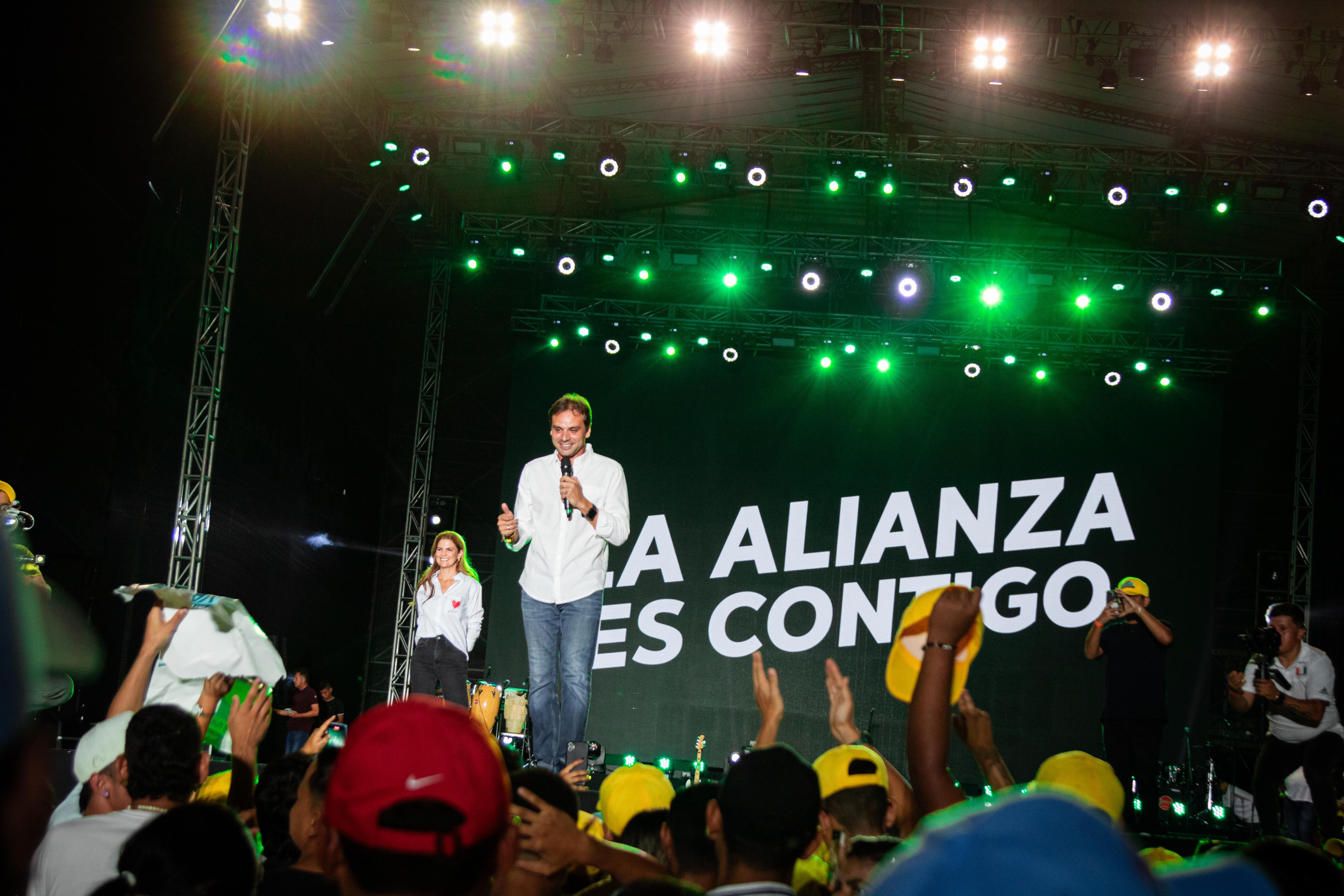 Alfredo Varela en la Plaza de la Paz. 