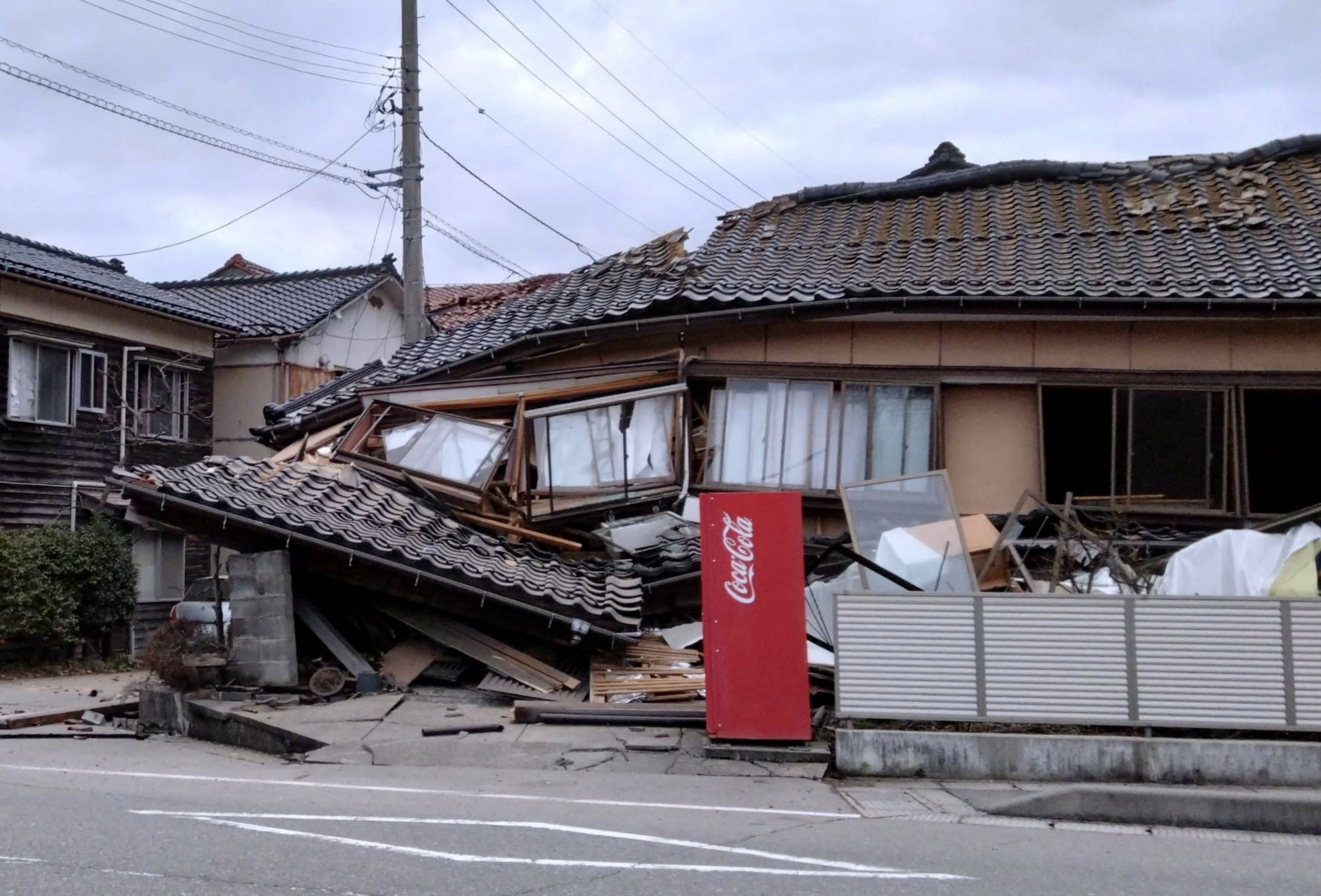Daños por terremoto en Japón