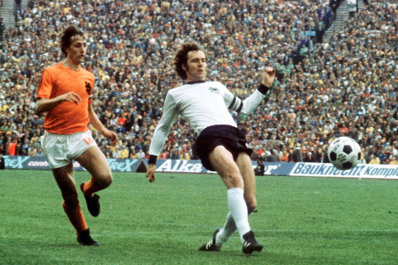 Beckenbauer con Johan Cruyff en la final del Mundial de Alemania 74.