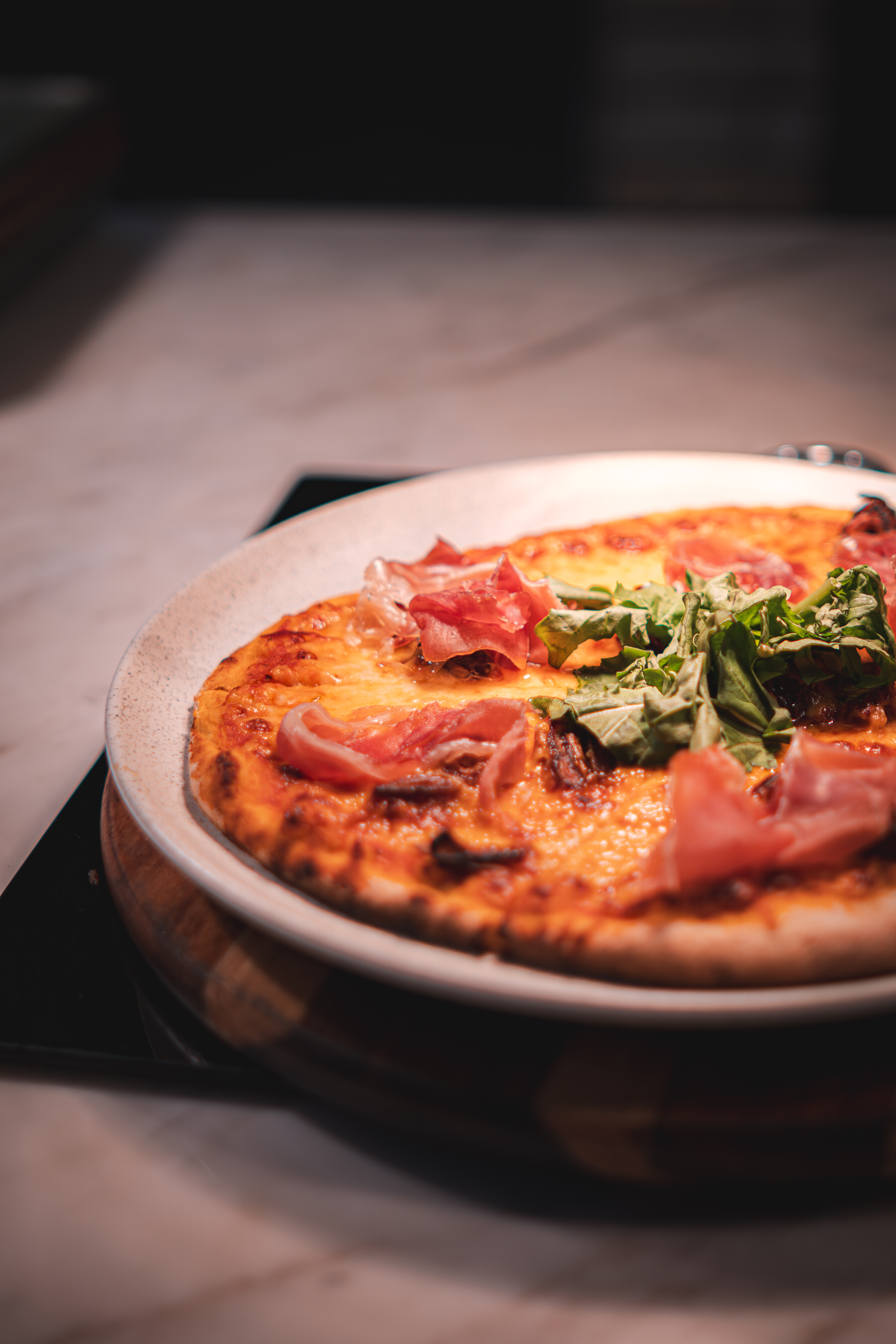 Pizza de jamón serrano