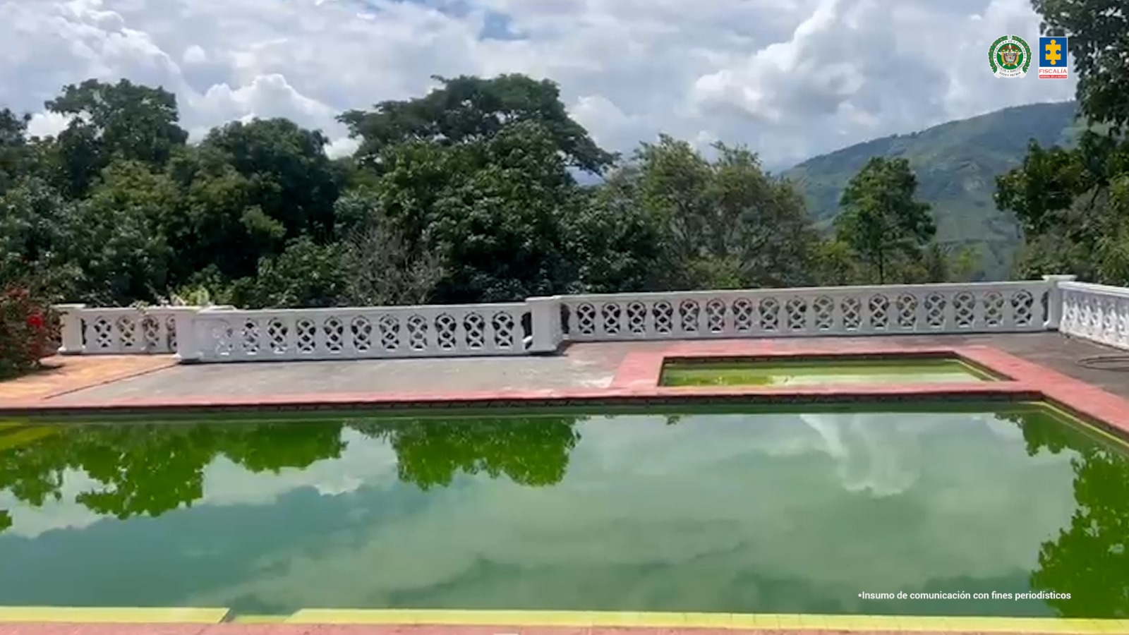 Piscina dentro de las fincas.