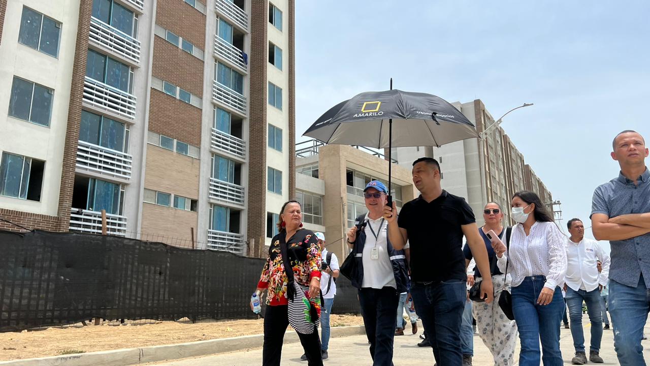 Procurador delegado recorriendo Ciudad Mallorquín.