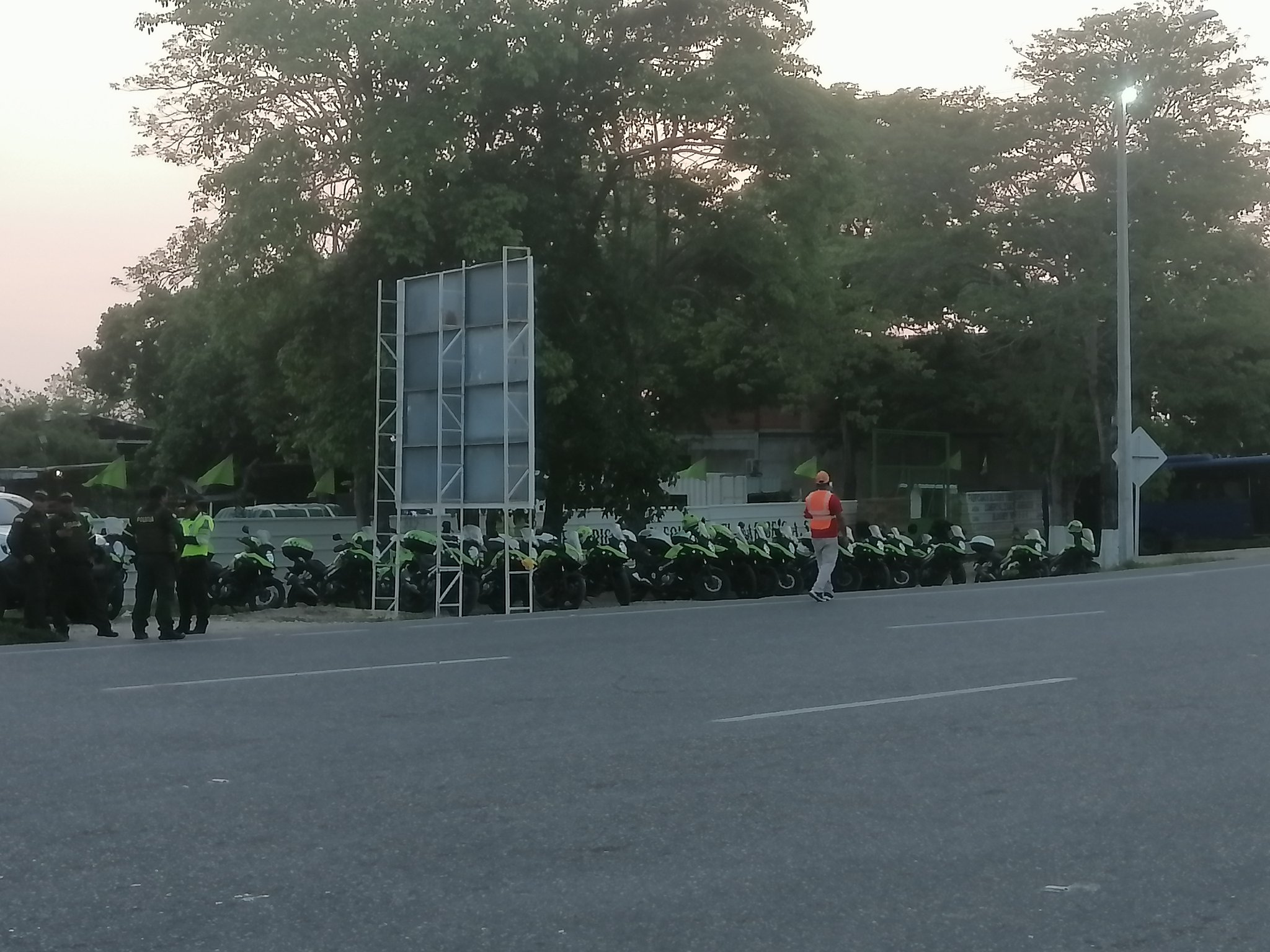 La Policía custodia los alrededores del peaje de Turbaco para prevenir nuevas protestas