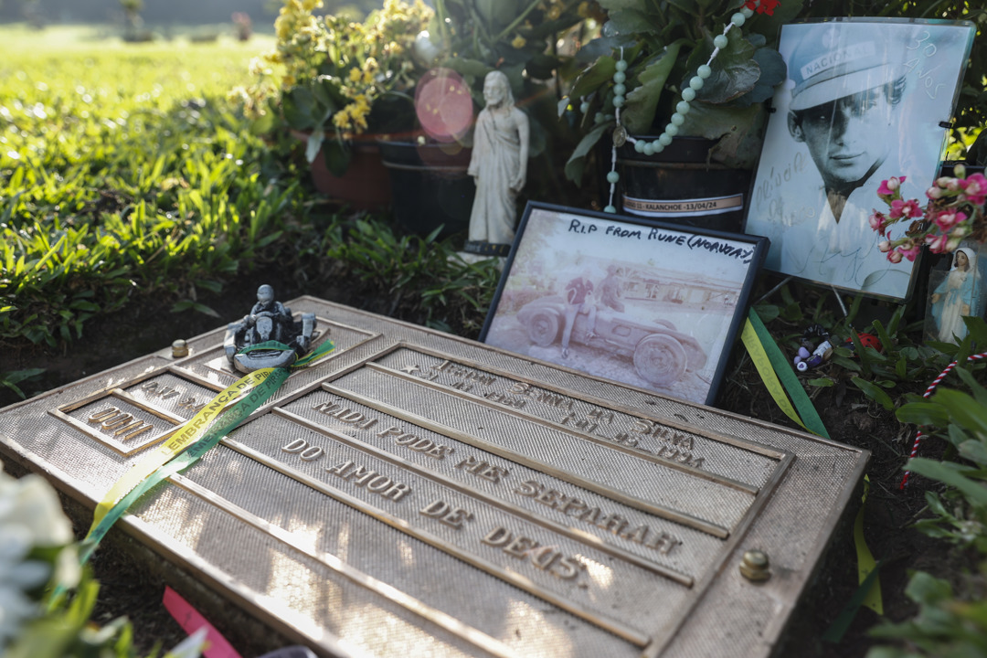 La tumba de Ayrton Senna en el cementerio Morumbí de Sao Paulo. 