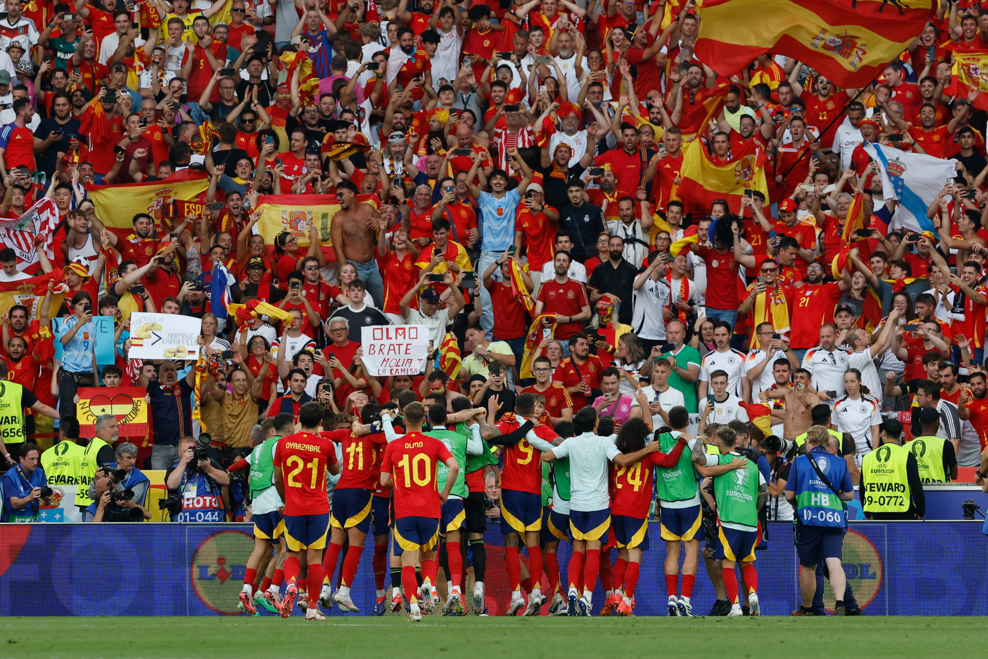 Celebración de los jugadores de España.