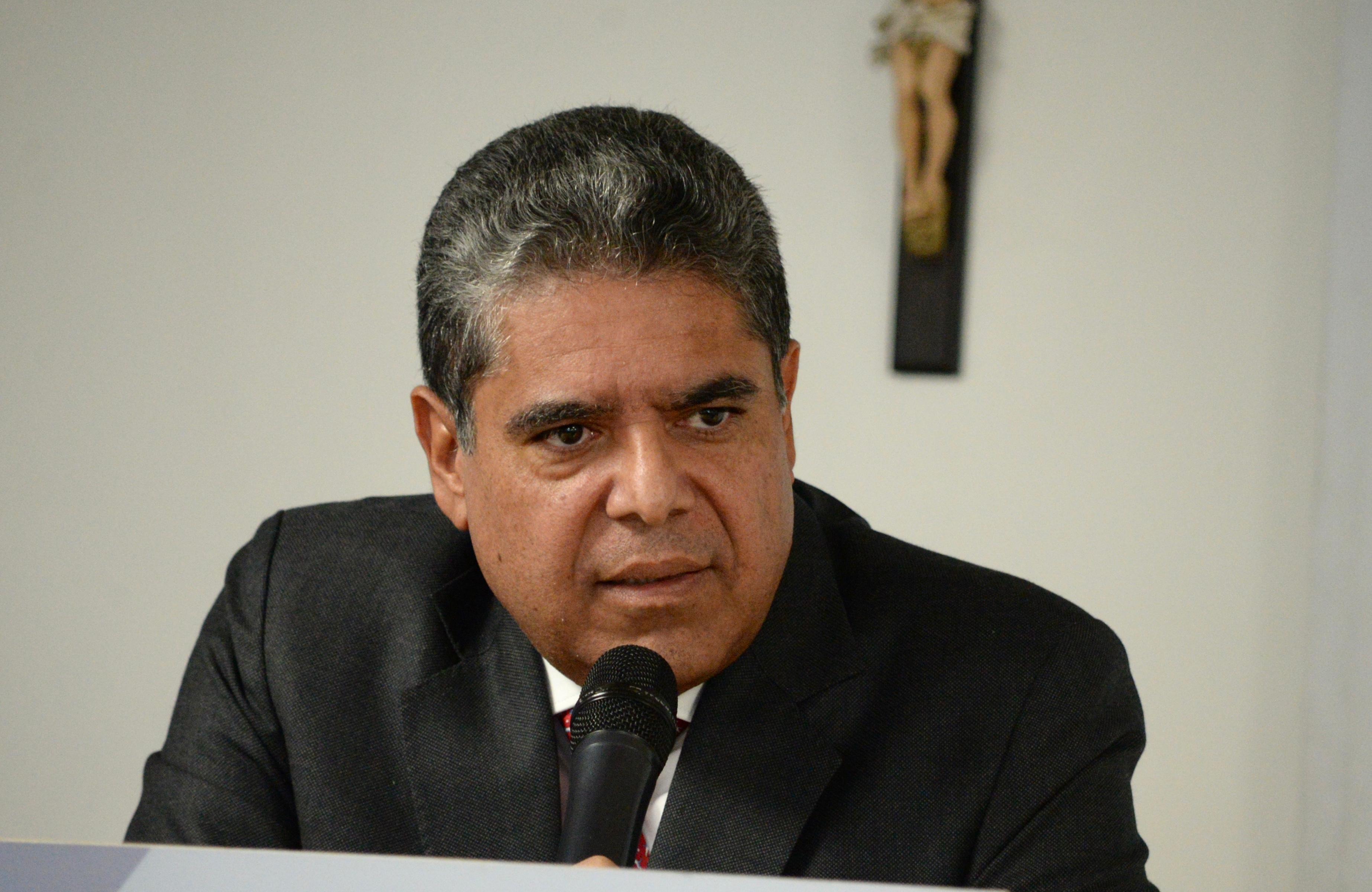 Carlos Hernán Rodríguez, contralor general.