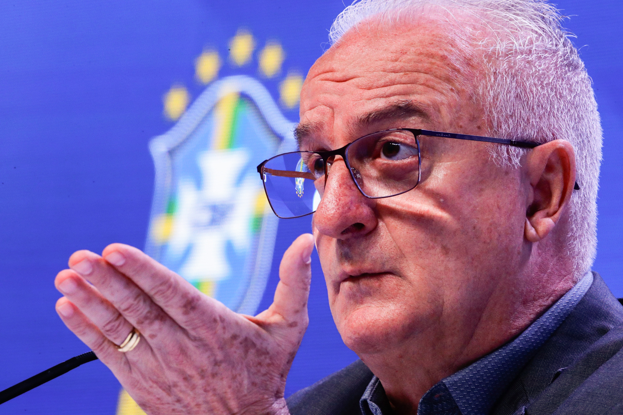 Dorival Júnior, técnico de Brasil, debutará en la Eliminatoria contra Ecuador.