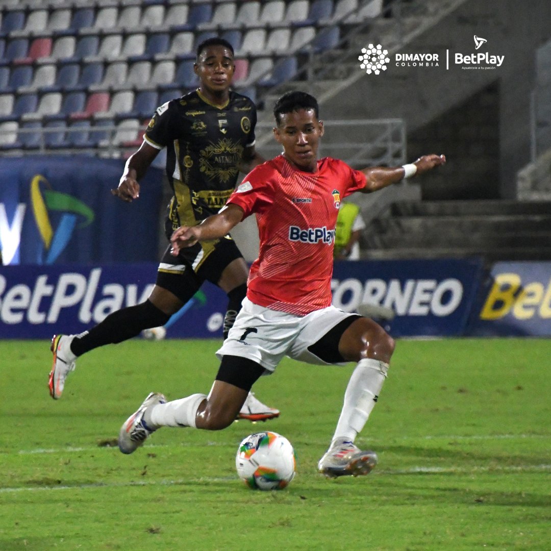 Miller Bacca en una acción duranteel partido contra Llaneros. 