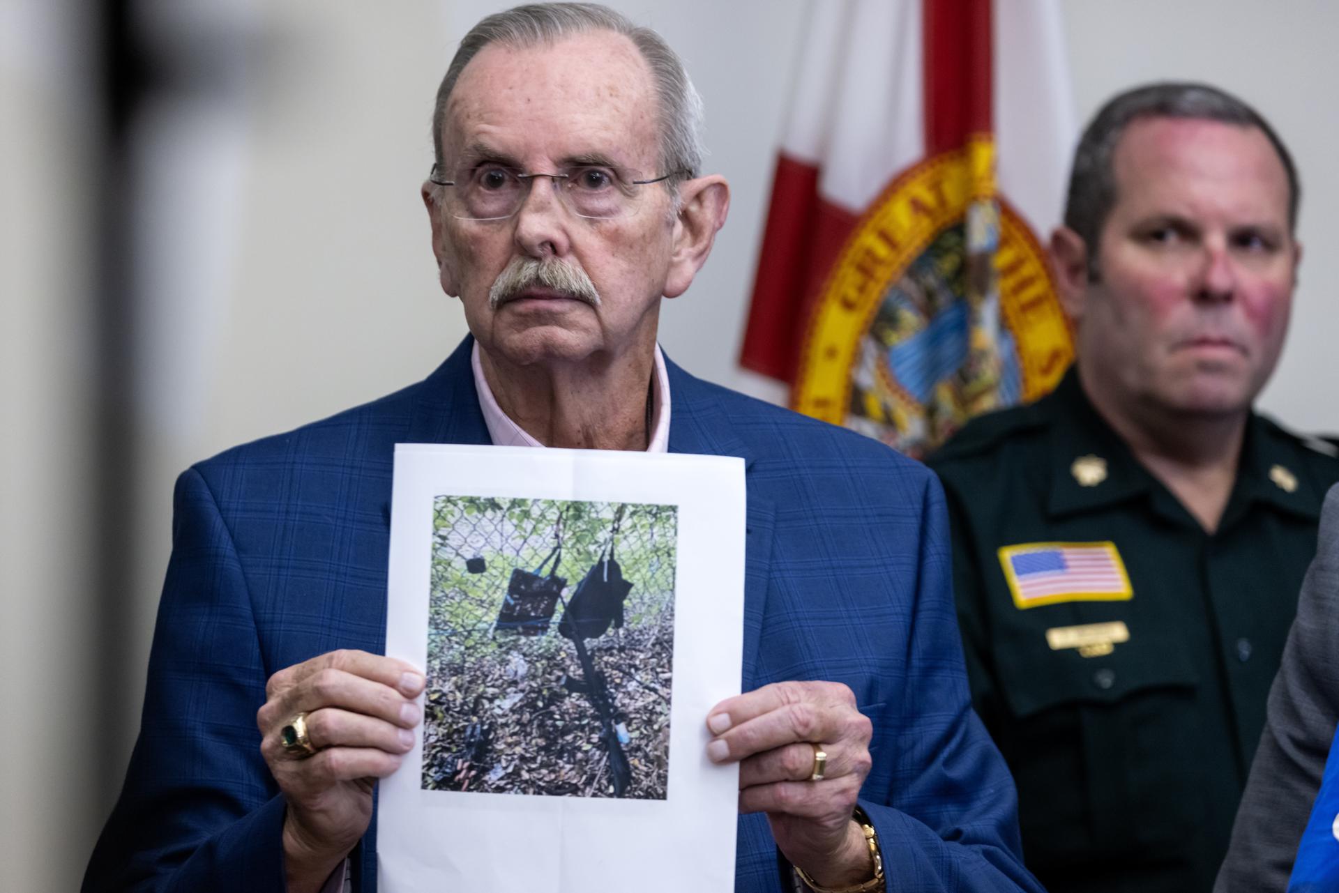 FBI investiga último hecho como intento de asesinato.