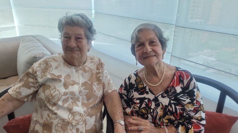 Ruth y Adriana, amigas hace más de 70 años.