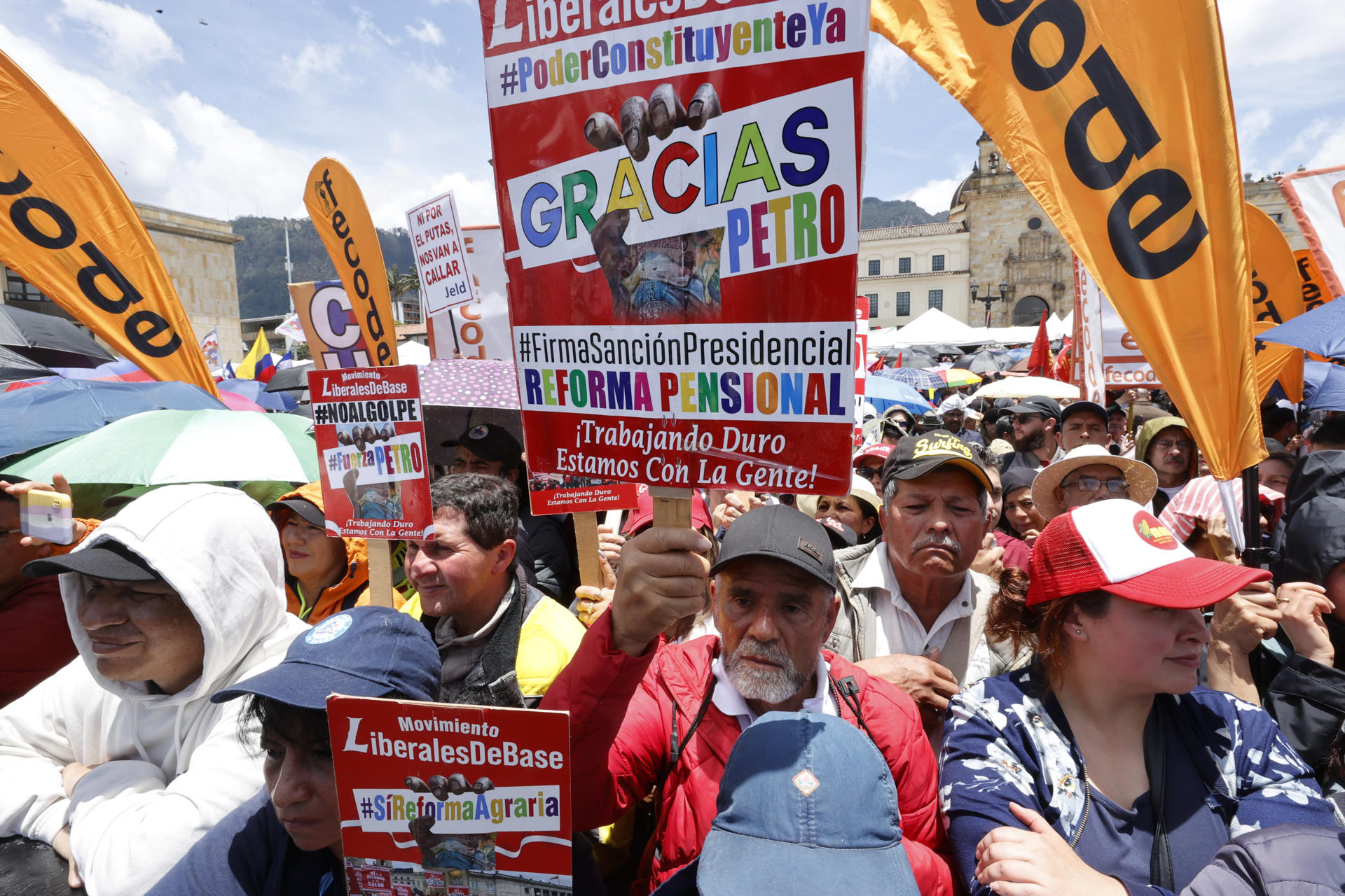 Concentración en la Plaza de Bolívar en Bogotá. 