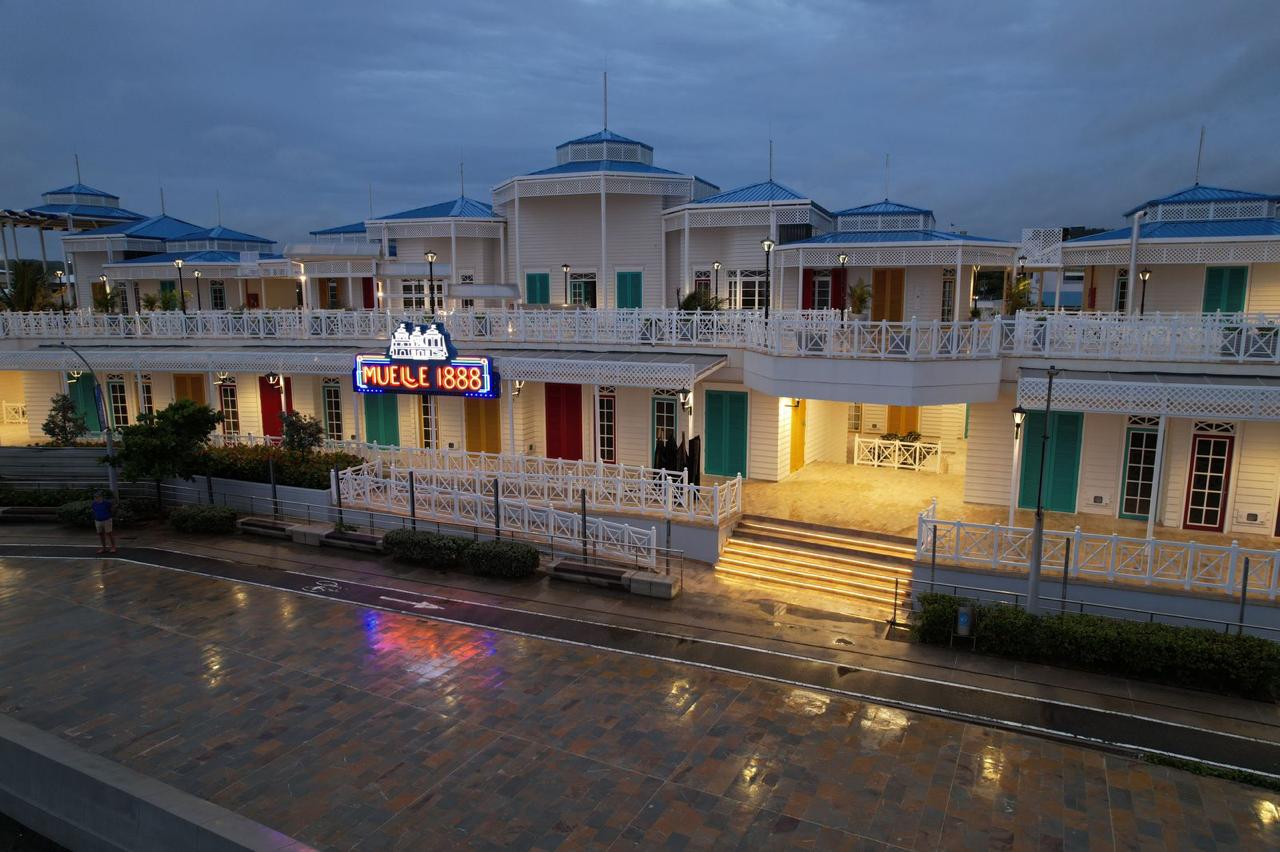 Centro Gastronómico Internacional Muelle 1888 de Puerto Colombia. 