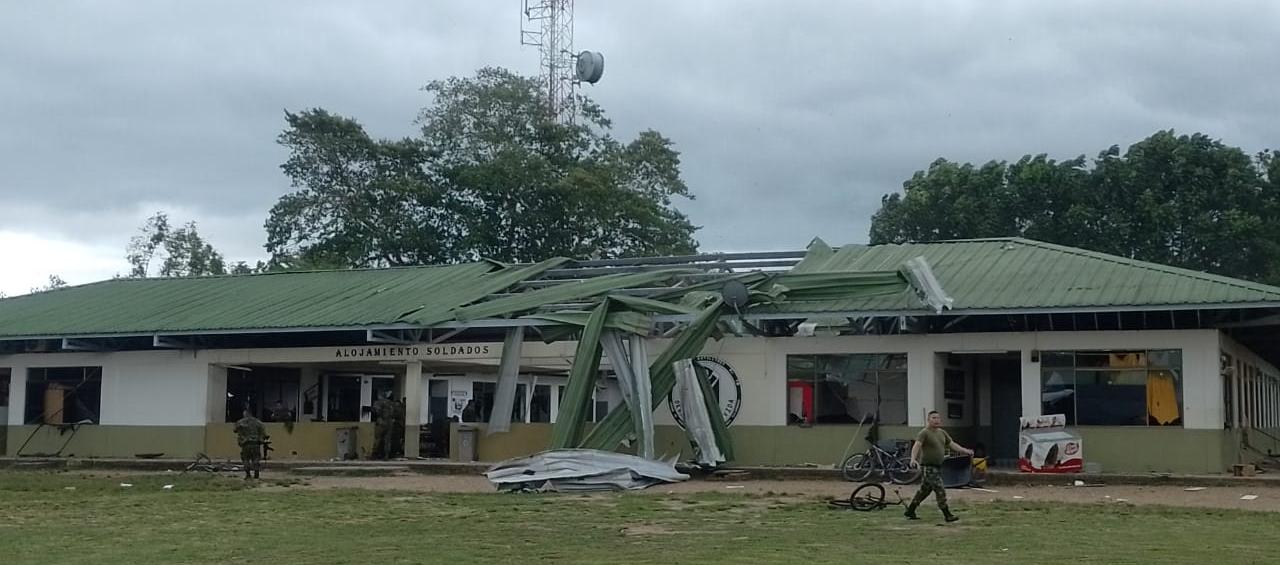 Base militar después de ataque.