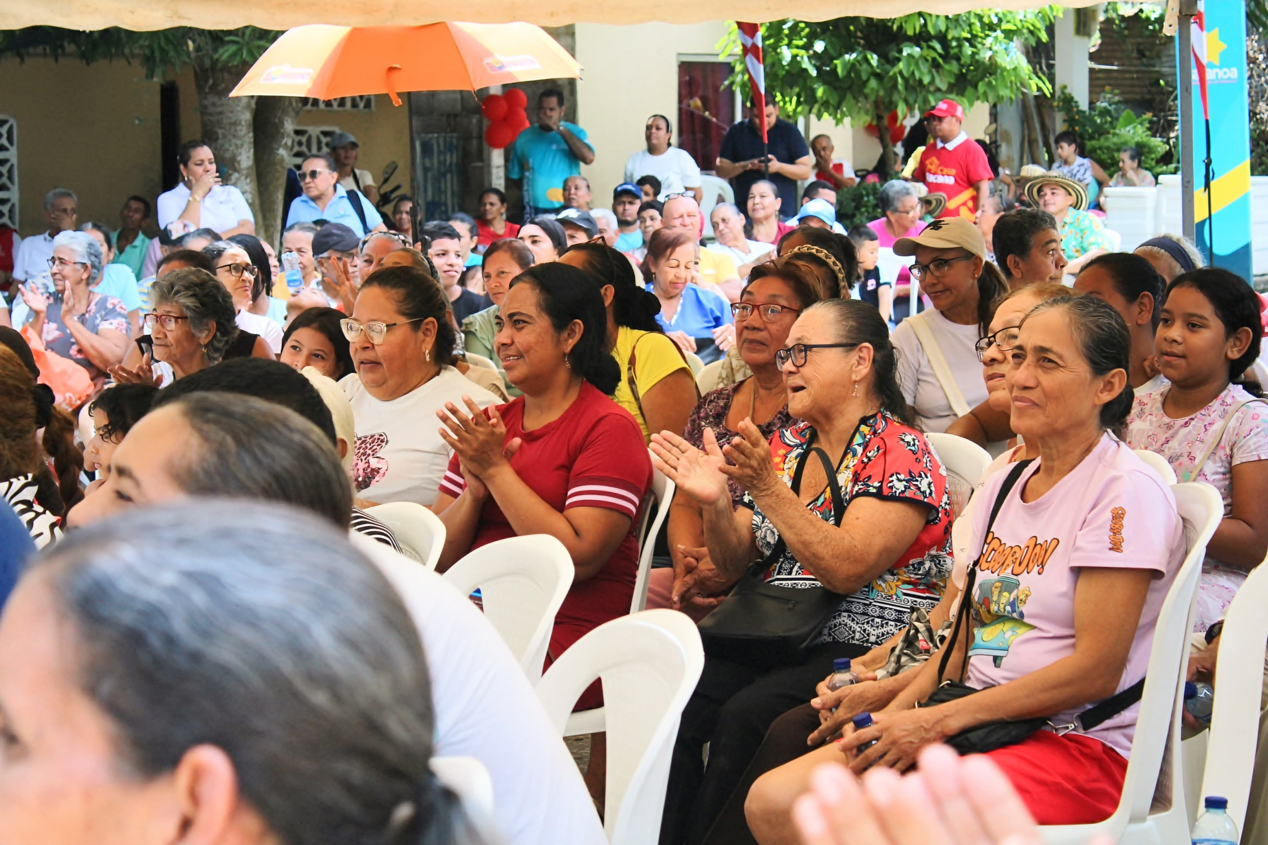 Beneficiarios del programa 'Mi Casa Bacana'.