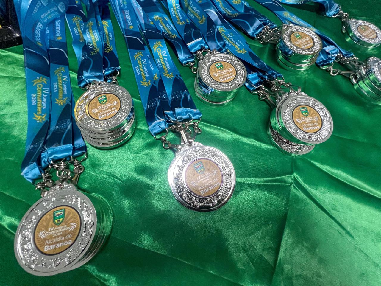 Las medallas entregadas a los deportistas.