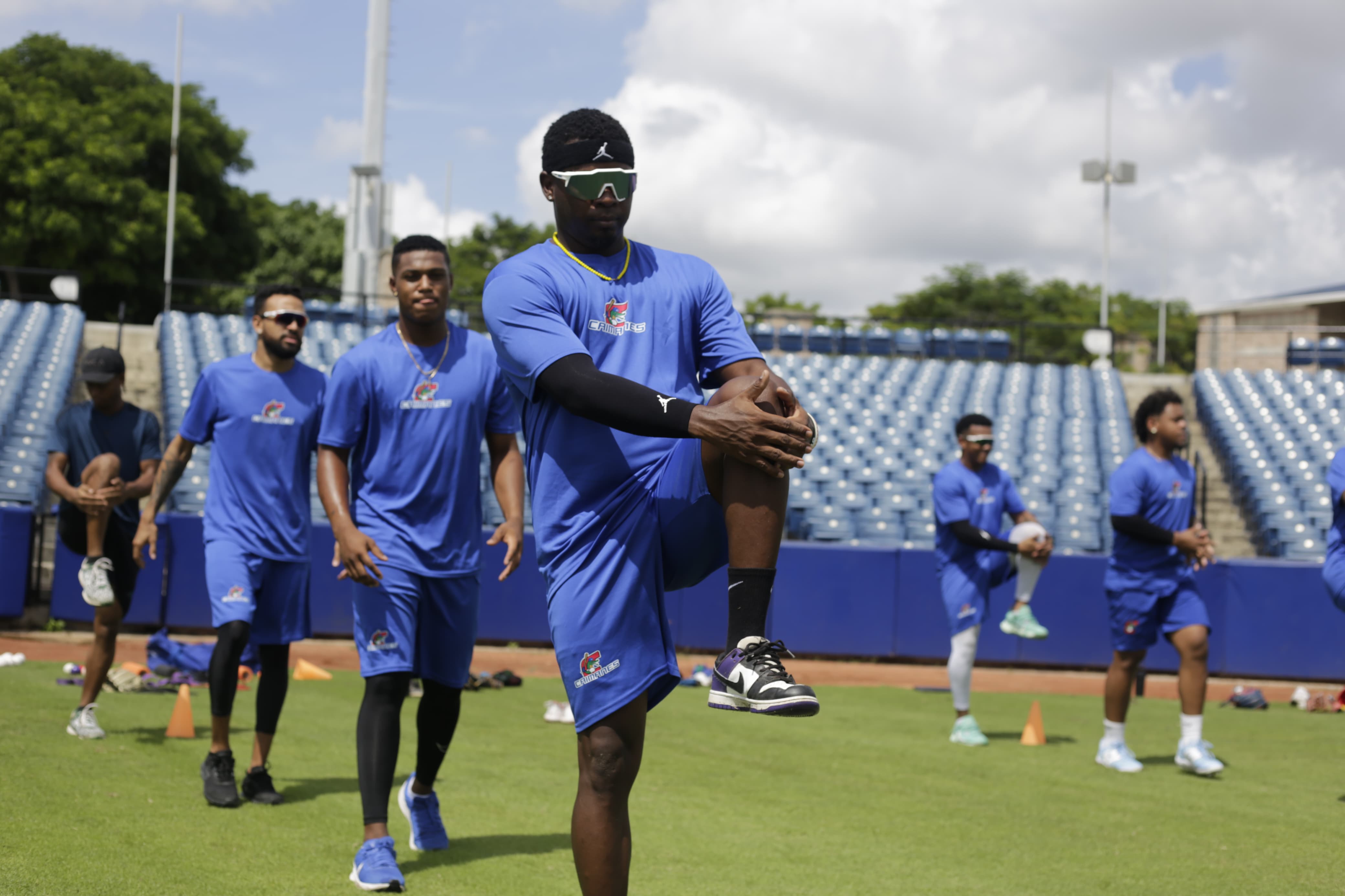 Los Caimanes adelantan sus trabajos de pretemporada en el estadio Édgar Rentería.