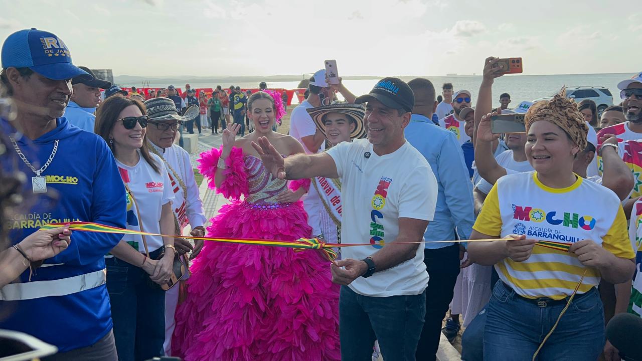 El Alcalde Alejandro Char en la inauguración de Puerto Mocho.