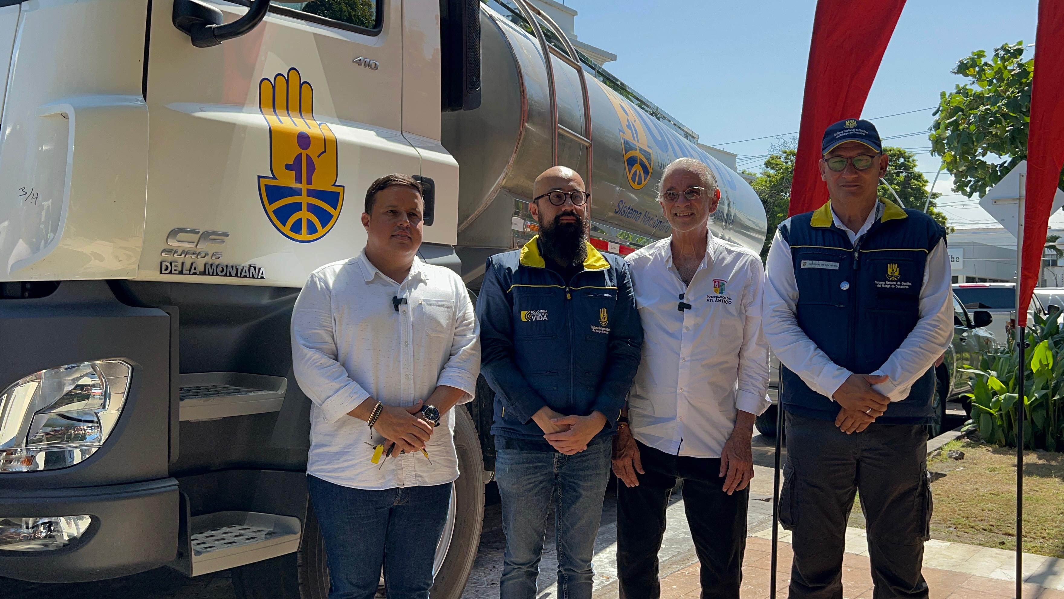 Nelson Oquendo, subsecretario de Prevención; Carlos Carrillo, director de la UNGRD, y el gobernador Eduardo Verano.